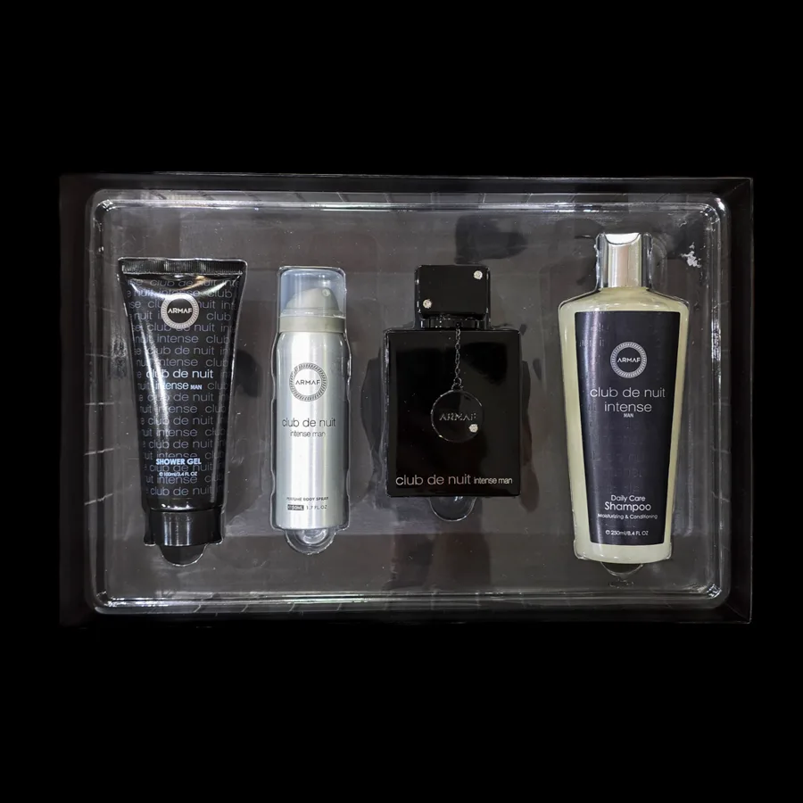 Frasco do perfume Club De Nuit Intense KIT da marca ARMAF