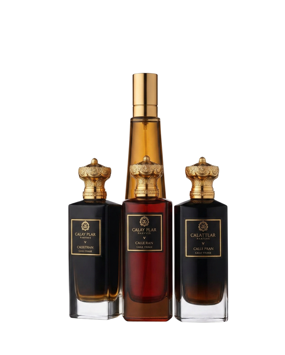 Composição com três frascos de perfumaria árabe premium lado a lado
